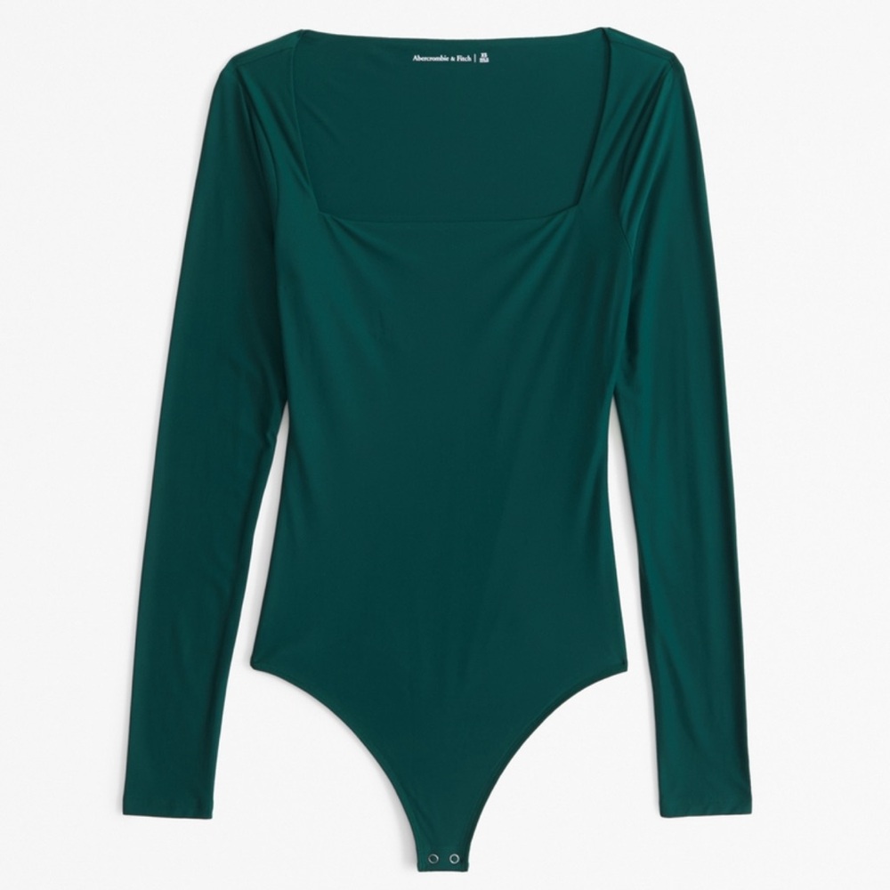 Abercrombie & Fitch Soft Matte Seamless Long Sleeve Squareneck Bodysuit